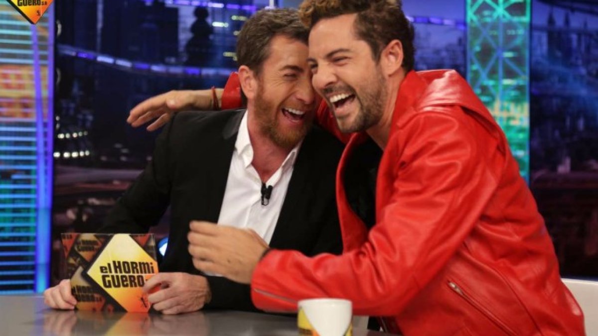 David Bisbal le hace la cobra a Pablo Motos y el Gran Wyoming paga el