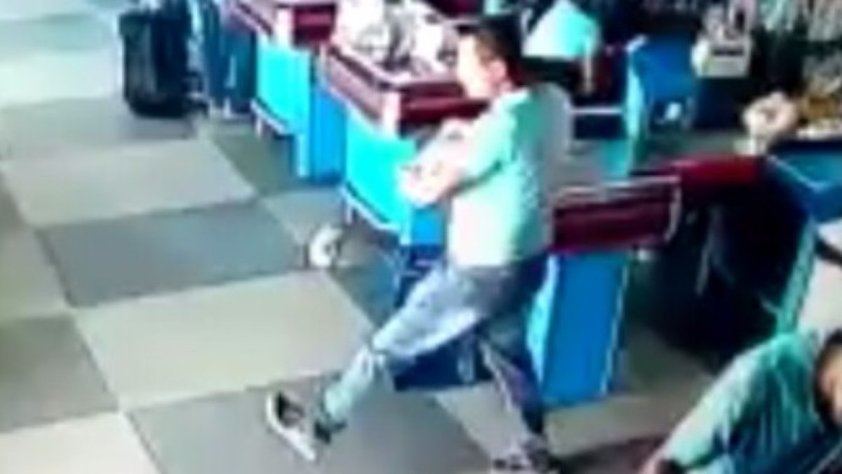 El vídeo viral del Maradona del supermercado que arrasa en Twitter y Facebook