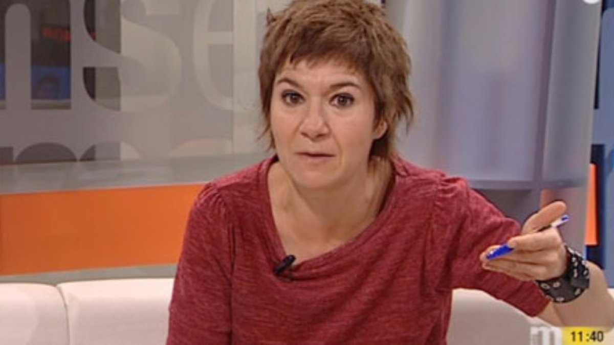 La periodista que quemó la Constitución suelta la peor barbaridad sobre España