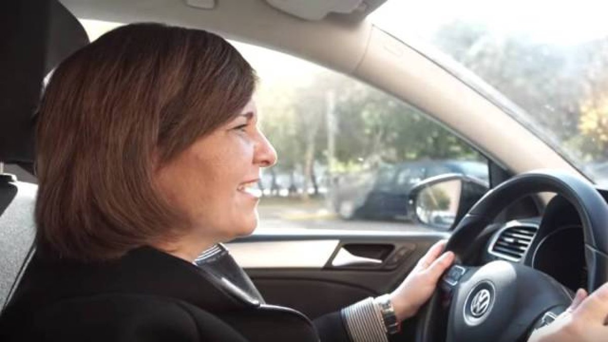 Isabel Bonig saca en vídeo a su padre