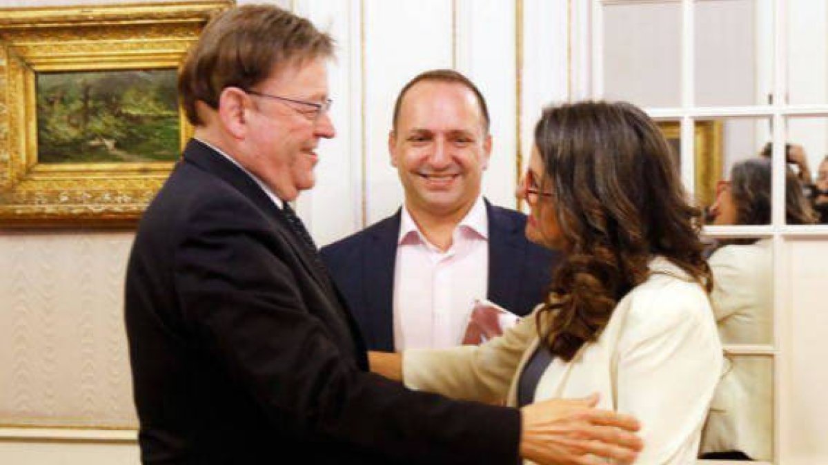 Puig, Martínez Dalmau (Podemos) y Mónica Oltra (Compromís)
