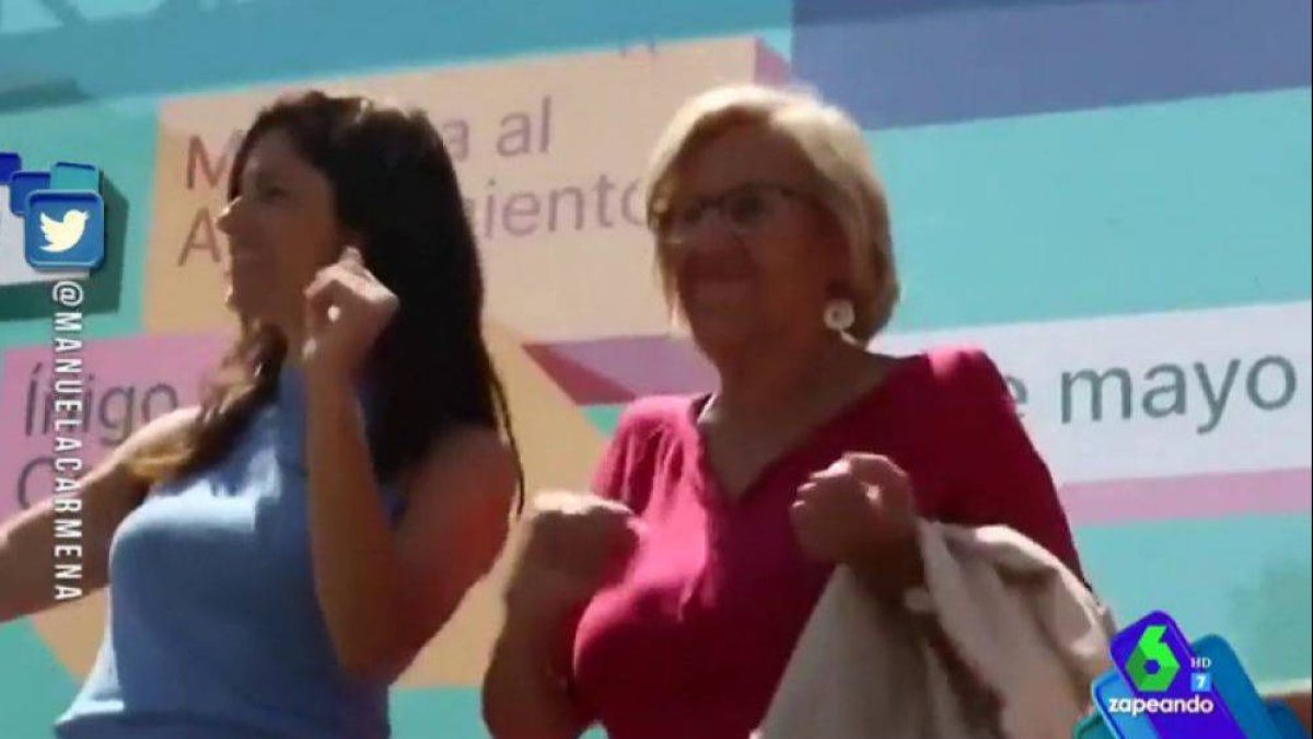 Clara Serra y Manuela Carmena.