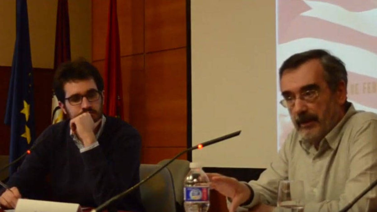 Manuel Cruz durante aquella charla en febrero de 2018.
