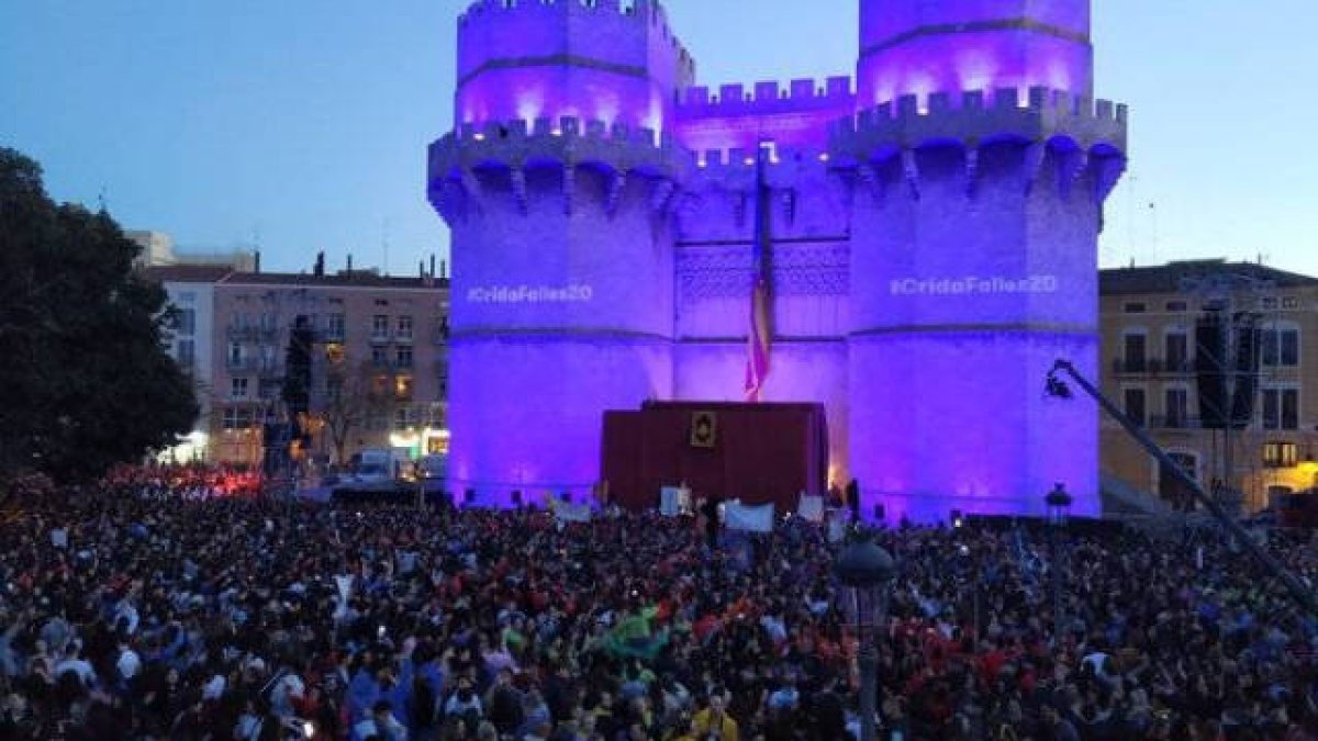 La columna de Motes: El coronavirus y las fallas más el lío catalán