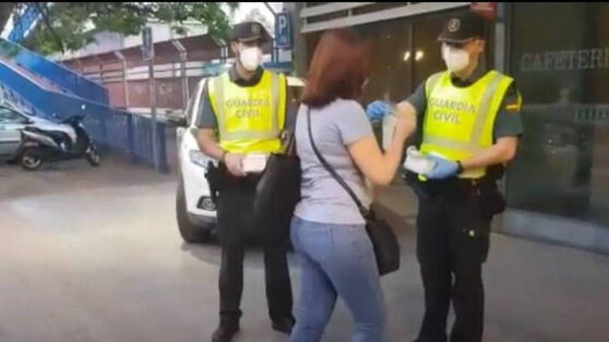 Policía y Guardia Civil reparten 14 millones de mascarillas