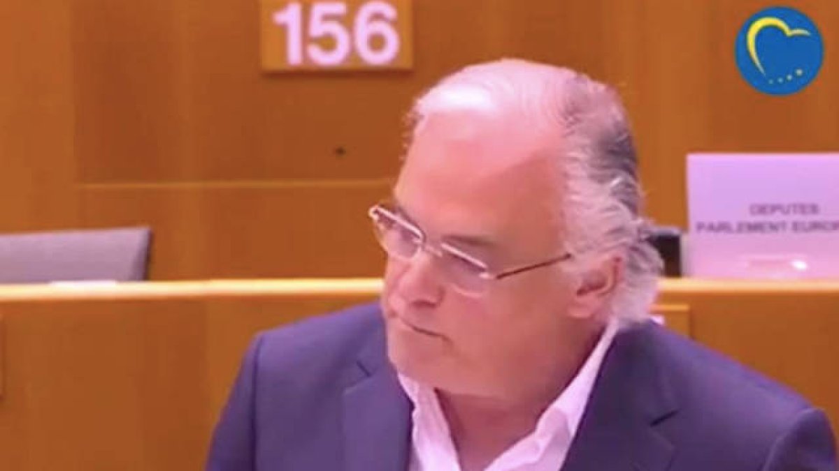 Esteban GonzaÌlez Pons en su última intervención en el Parlamento Europeo