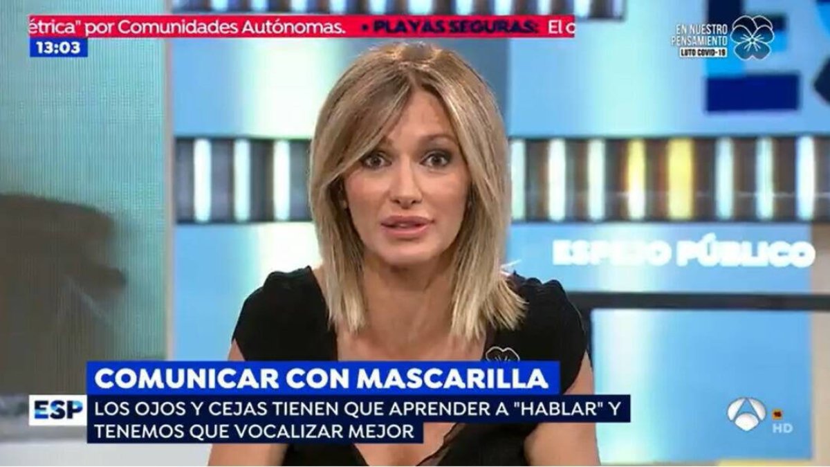 Susanna Griso presentando