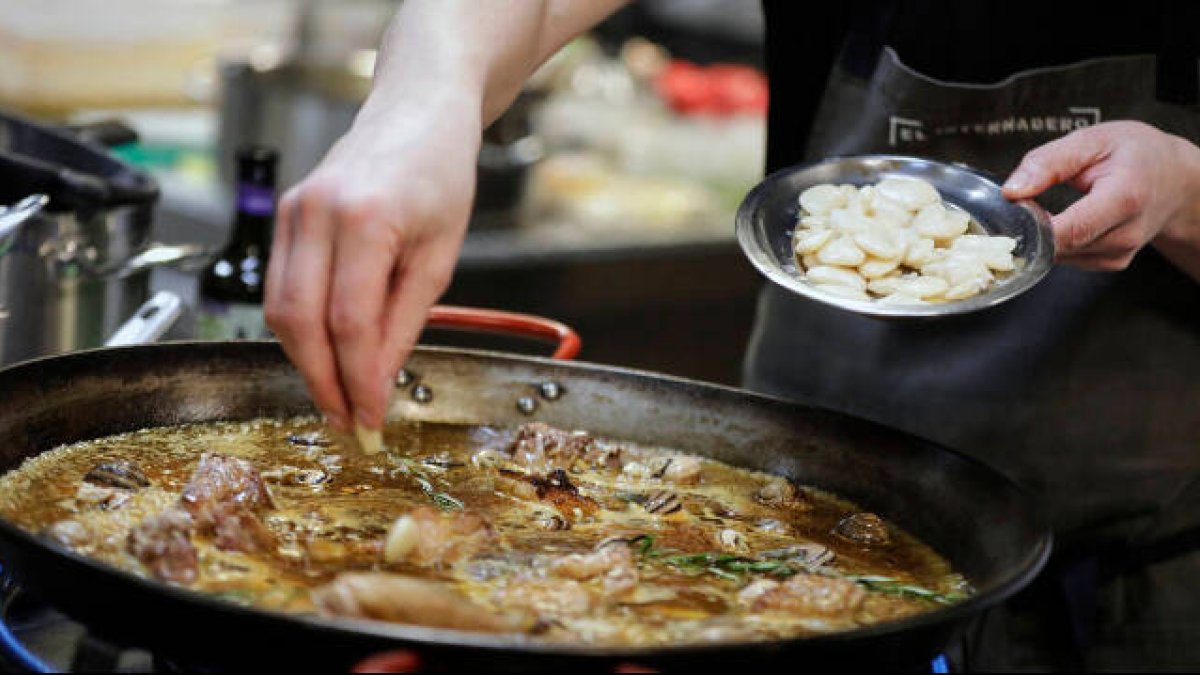 La 'Paella' es una de muchas las variedades de arroces que se cocinan en la Comunidad Valenciana
