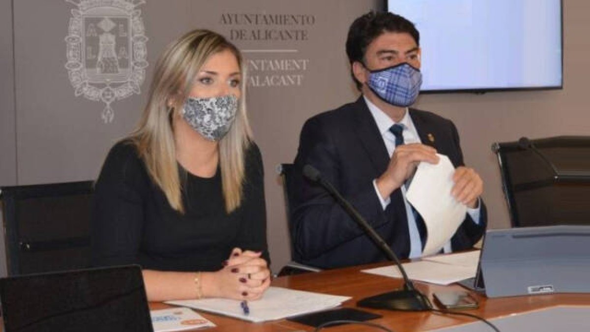 Mari Carmen Sánchez (Cs) y Luis Barcala (PP) comparten equipo de Gobierno como vicealcaldesa y alcalde de Alicante