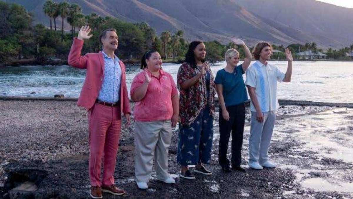 HBO da el pistoletazo de salida a julio con estrenos de lo más refrescantes como ‘The White Lotus’ o ‘Una ola de treinta metros’