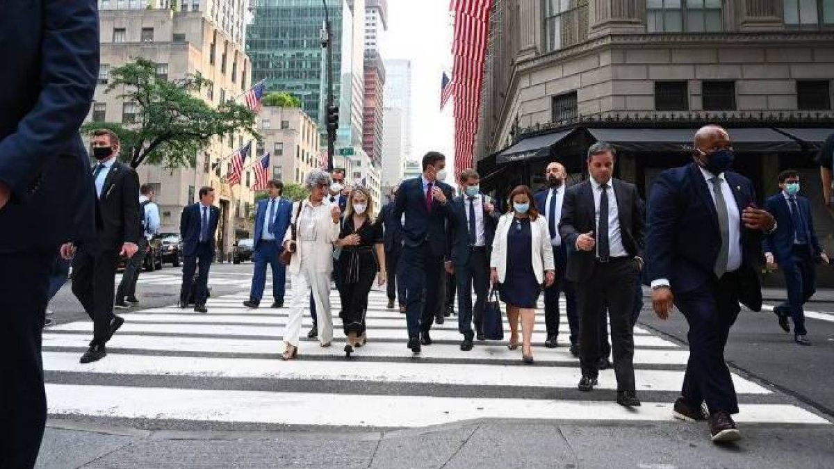 Sánchez paseando por las calles de Nueva York.