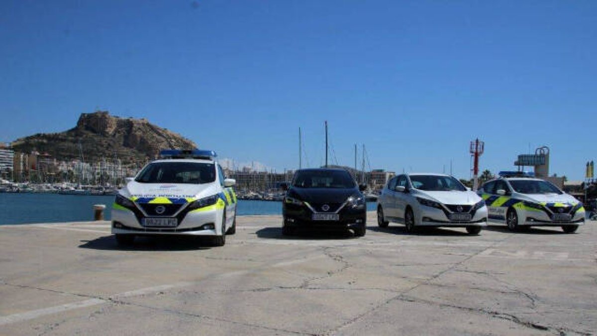 Estos son los cuatro vehículos eléctricos incorporados a la flota del Puerto