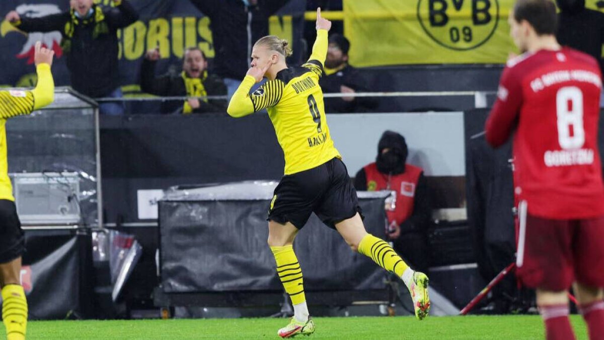 Erling Haaland, marcando uno de los últimos goles que ha conseguido con el Borussia.