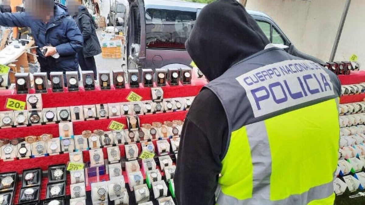 Los agentes han interceptado 663 productos falsificados
