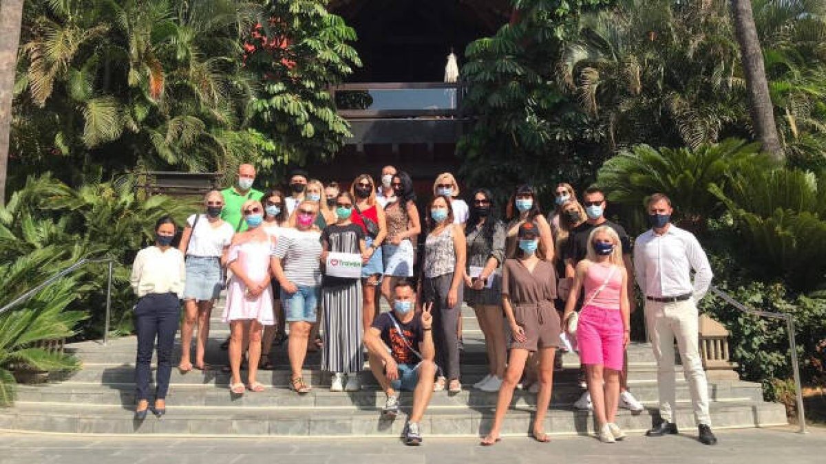 Visita de los agentes ucranianos al hotel Asia Garden de Benidorm