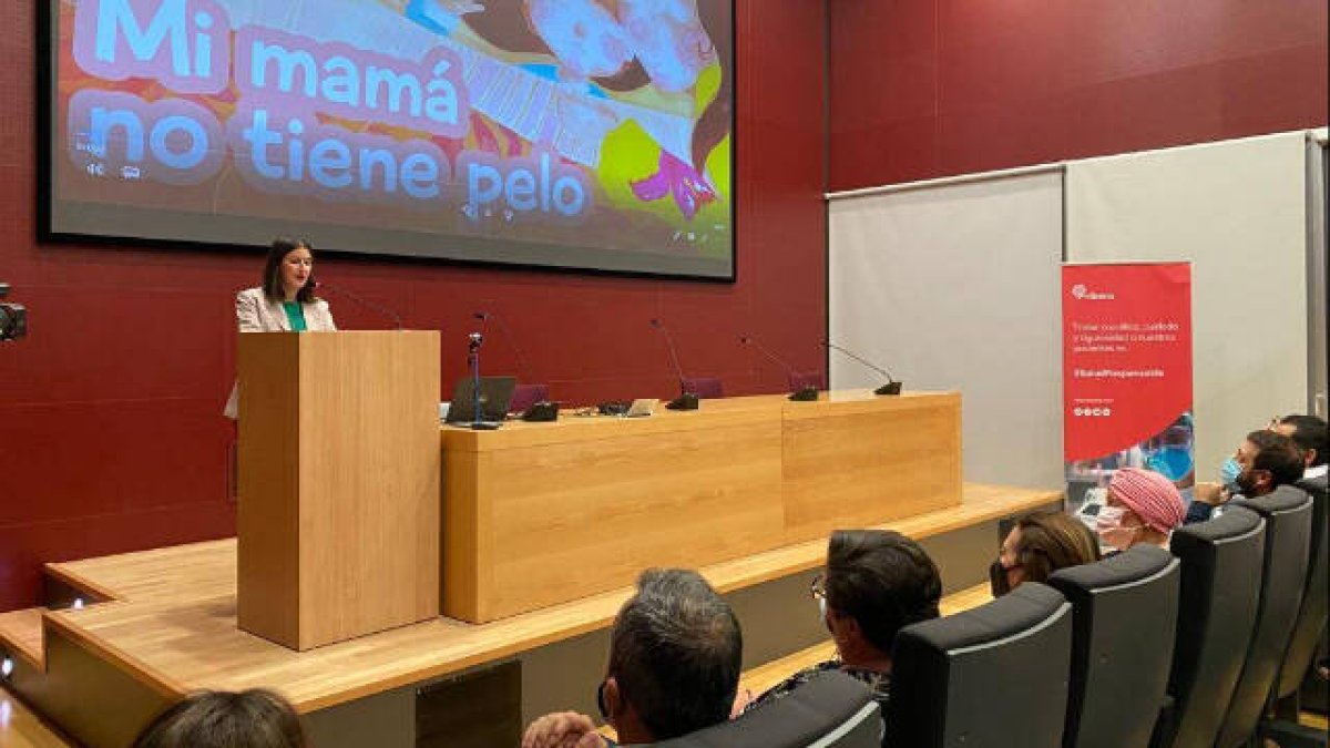 Las I jornadas psico-oncológicas contaron con la participación de profesionales del área de cáncer de mama del Hospital del Vinálopó