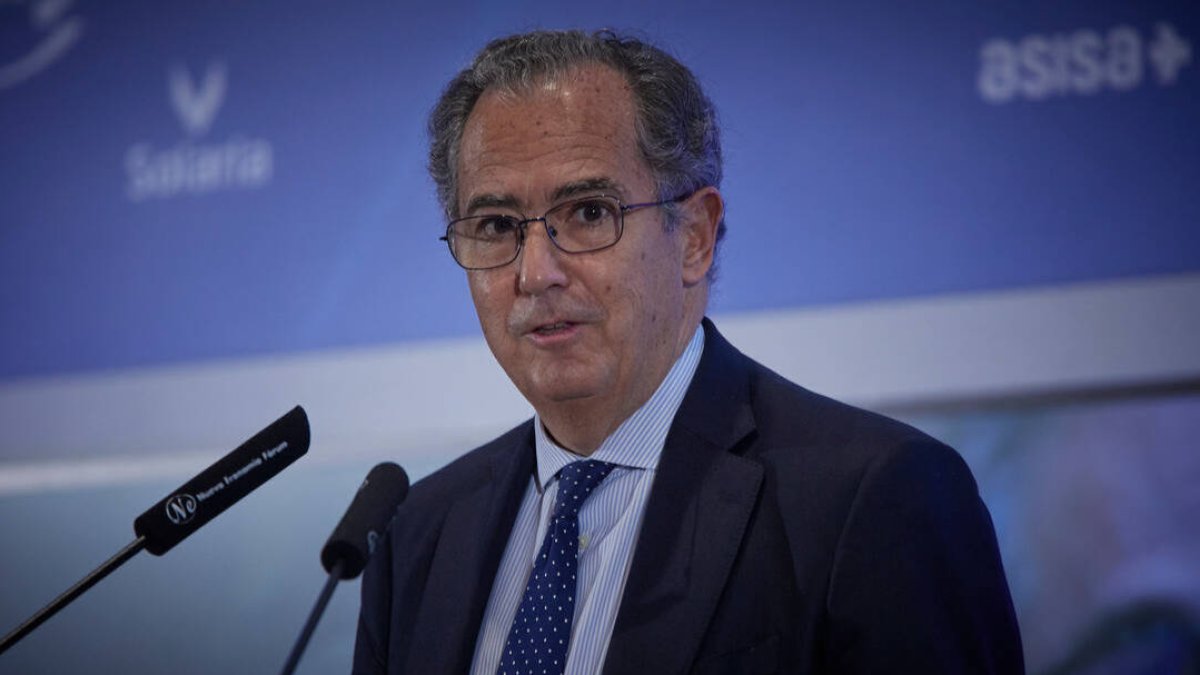 El consejero de Educación, Universidades y Ciencia y portavoz del Gobierno regional, Enrique Ossorio