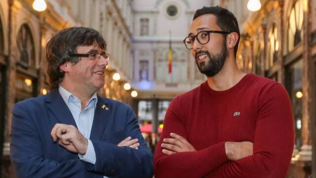 Puigdemont con Valtonyc en Bélgica donde ambos están fugados