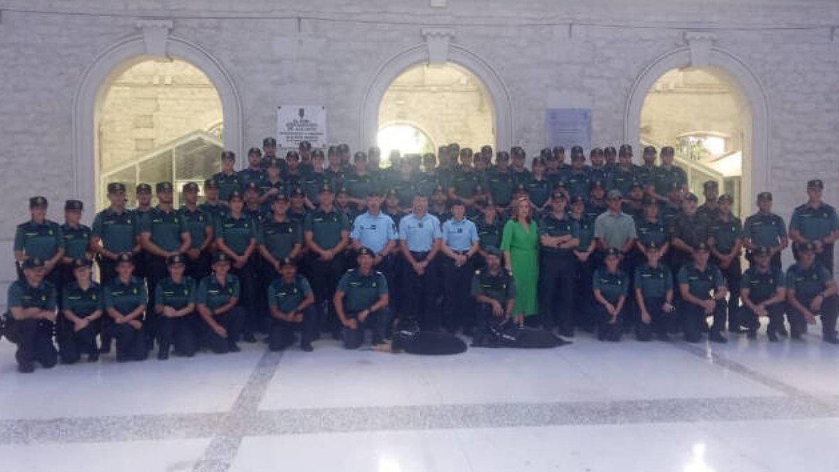 Alicante recibe 85 nuevos agentes de la Guardia Civil para el verano