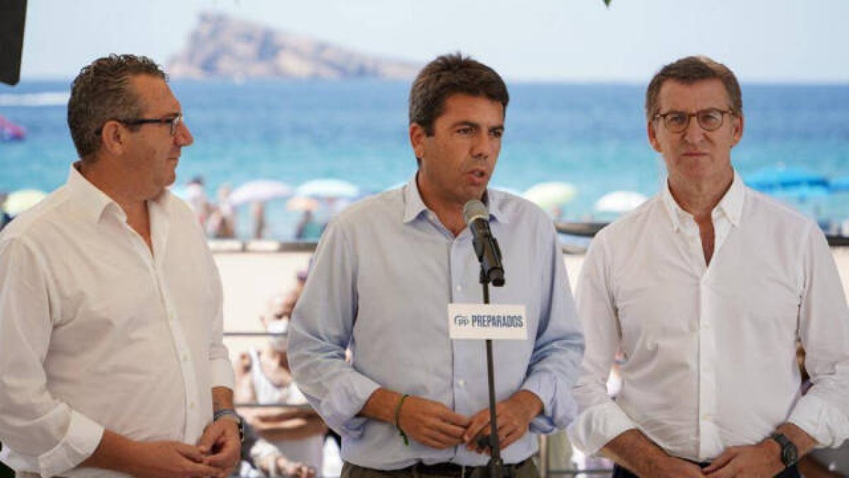 Toni Pérez, Carlos Mazón y Alberto Núñez Feijóo.