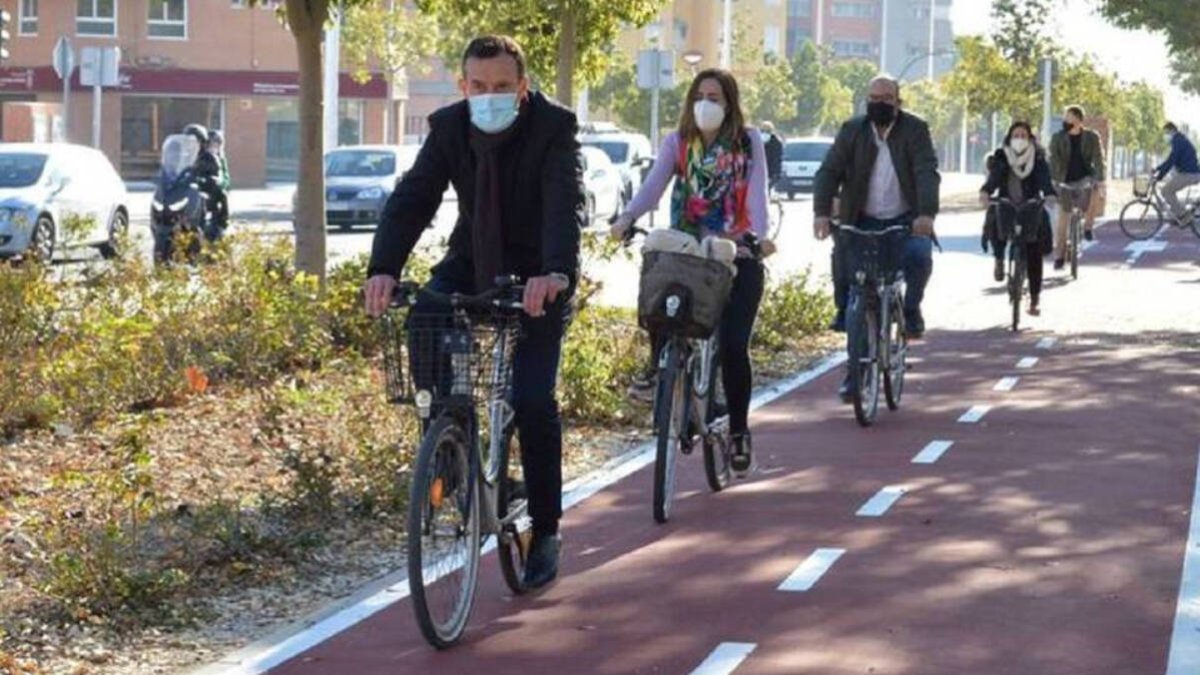 Los bonos sobrantes para comprar bicis y patinetes se agotan en un minuto