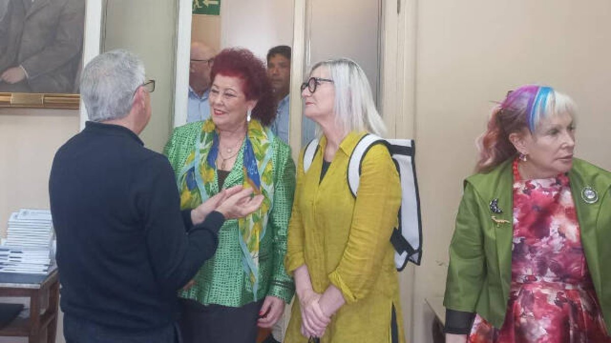 Consuelo Císcar, Natividad Navalón y Pilar Carpio