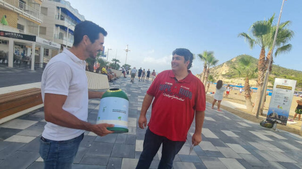 Finestrat se suma al “movimiento banderas verdes” de Ecovidrio