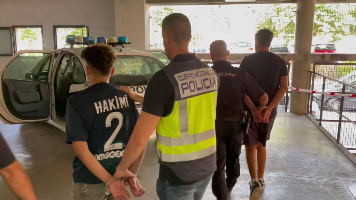 Tres detenidos por robos con violencia contra menores de edad