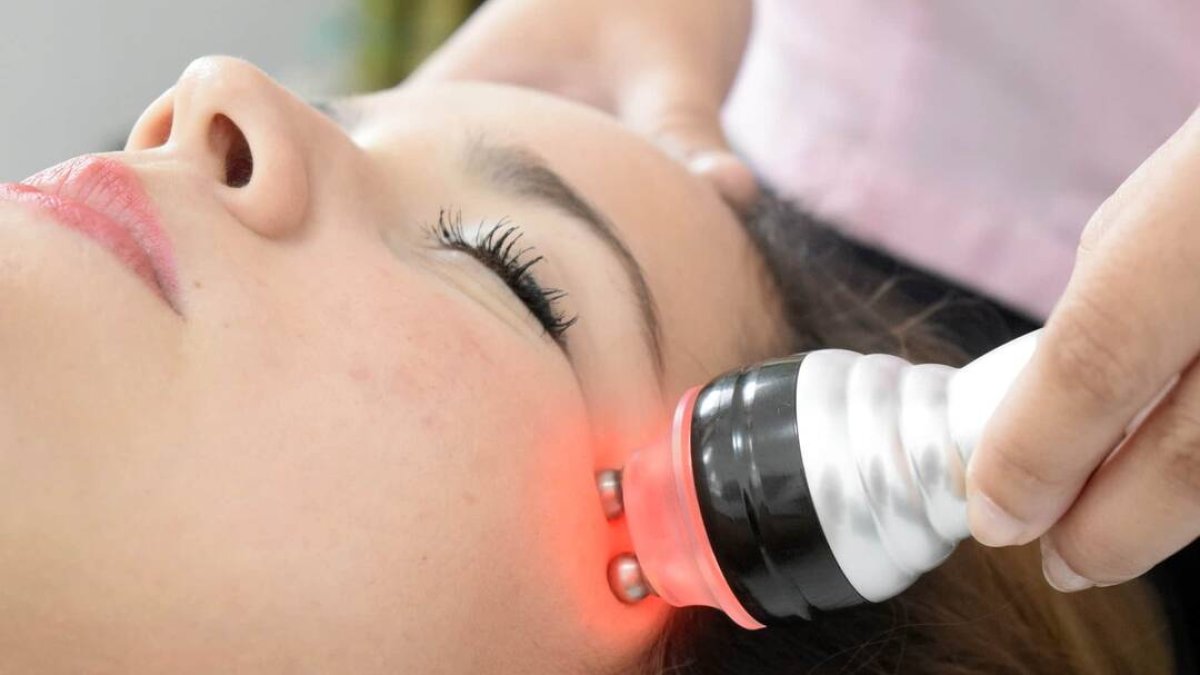 Radiofrecuencia facial: el tratamiento de las famosas que puedes hacer en casa
