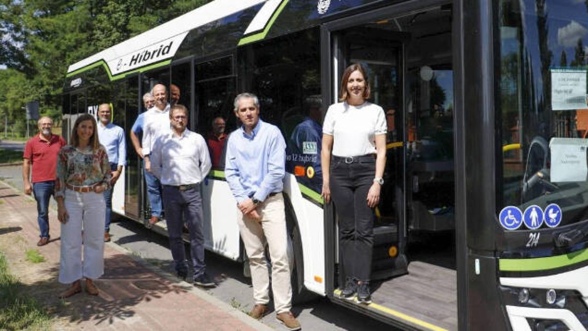 Movilidad ultima la llegada de los nuevos 17 autobuses híbridos