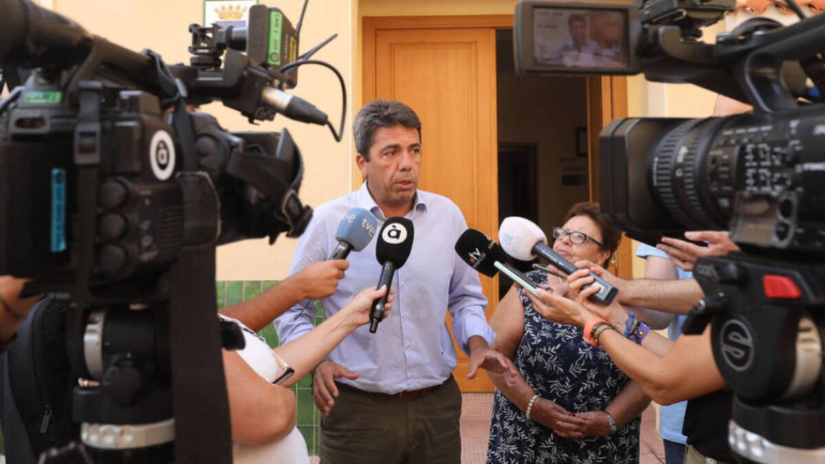 Mazón activa un plan para municipios afectados por el incendio de La Vall d’Ebo