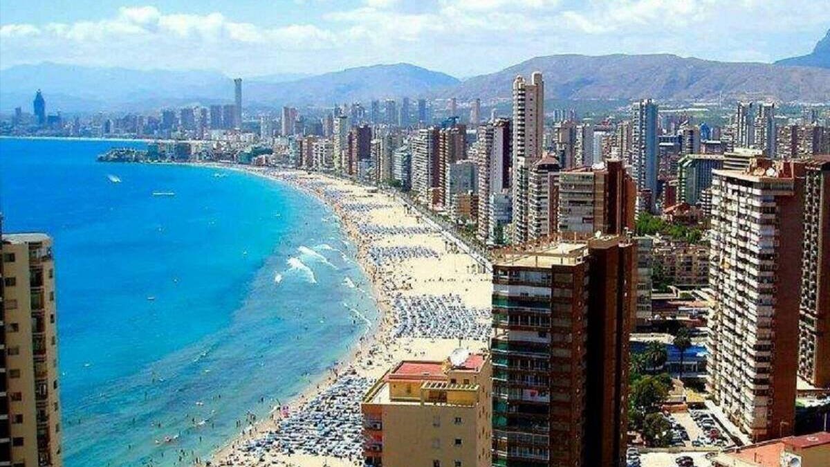 El alcalde del PP defiende que no implantará ninguna Tasa Turística en Benidorm