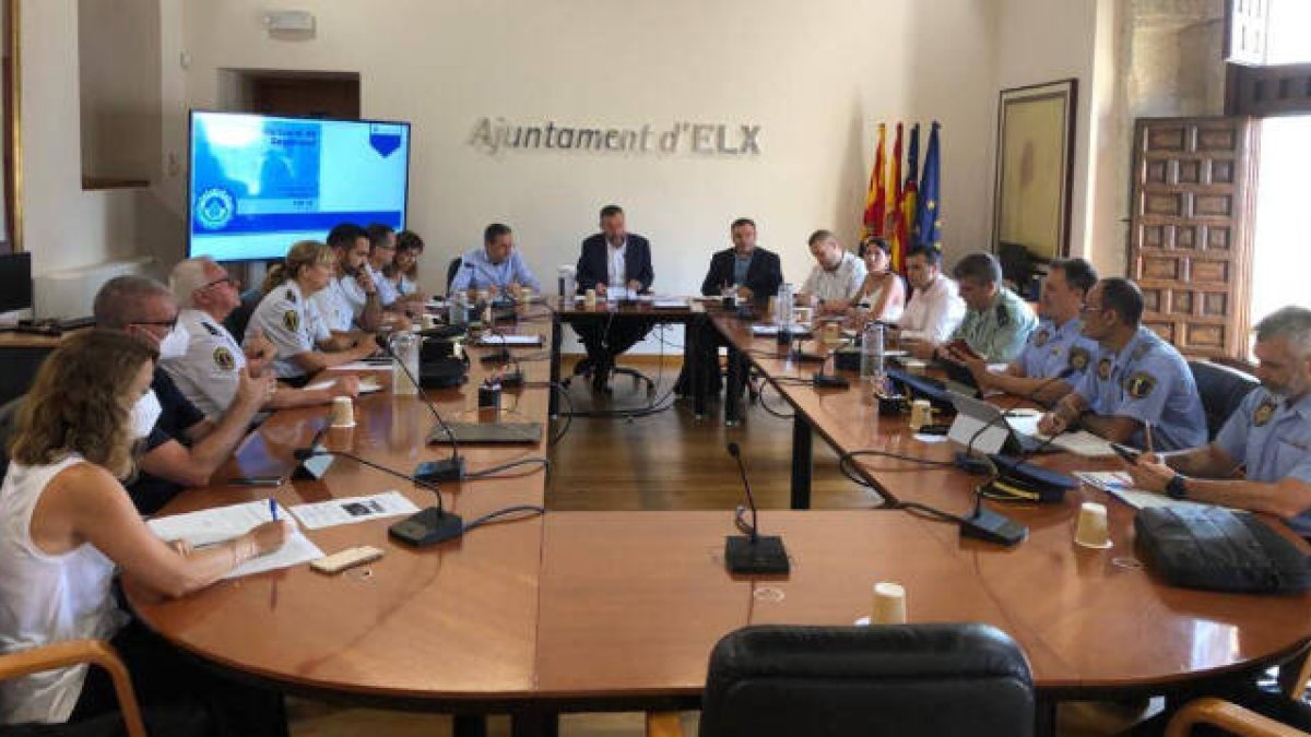 Unos 3.000 policías velarán por la seguridad en las Fiestas de Elche