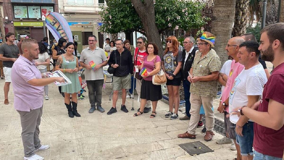 María Peláe congrega a unas 2.000 personas en la fiesta LGTBI