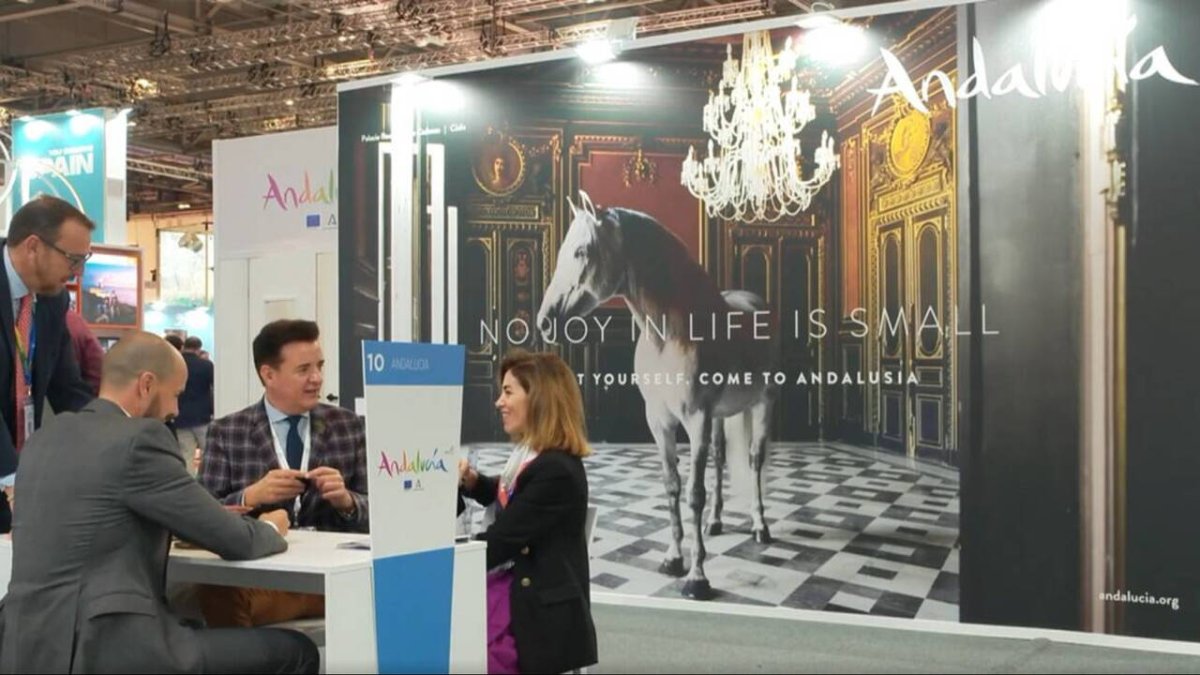 Pabellón de Andalucía en la feria londinense WTM 2022.