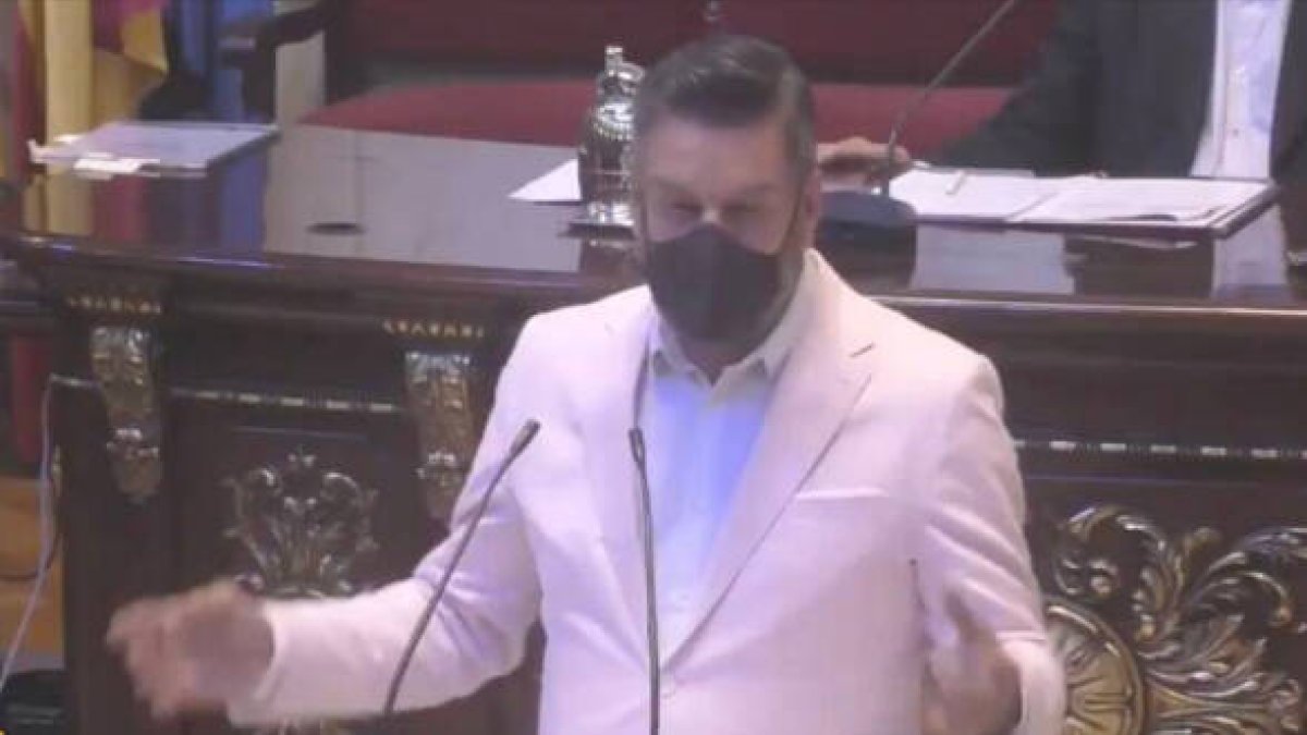Carlos Galiana interviene en el Pleno de Valencia