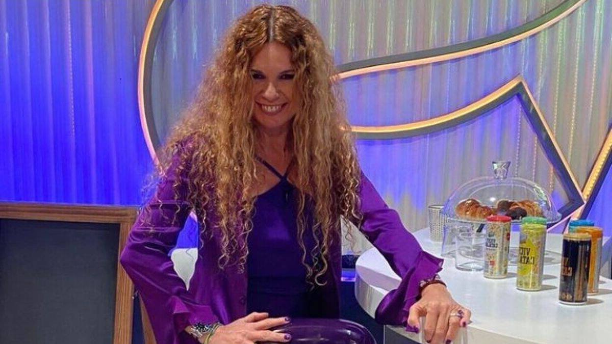 Angie Cárdenas y sus orígenes mediáticos.