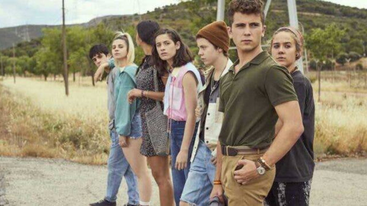 Luchar contra el abandono escolar en una ciudad en crisis: así es la segunda temporada de ‘HIT’