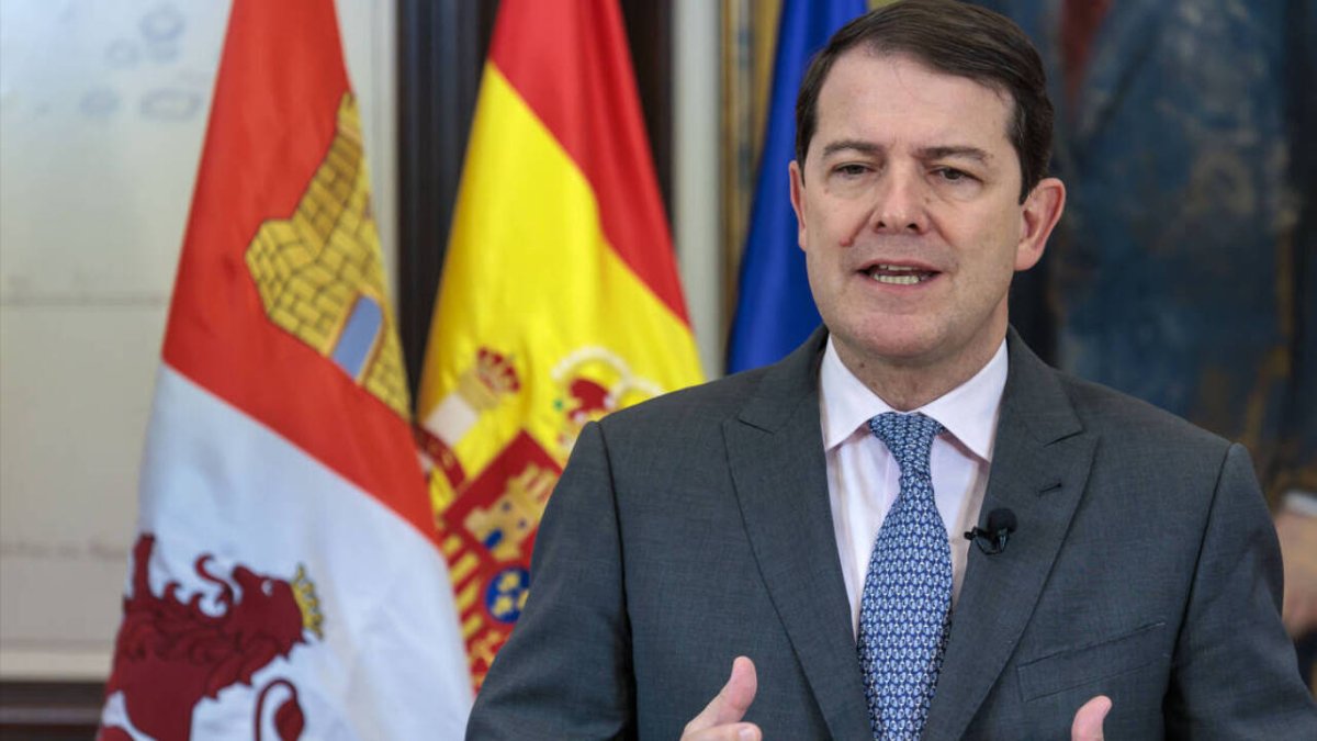 El presidente de Castilla y León, Alfonso Fernández Mañueco, en un momento de su declaración institucional
