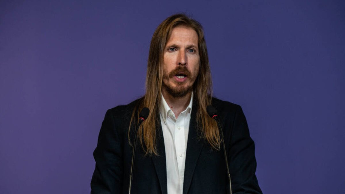 El portavoz de Podemos, Pablo Fernández