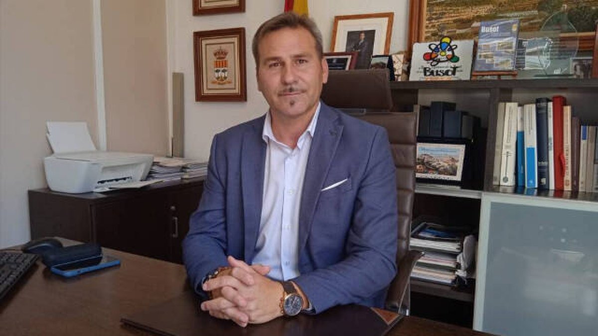 Alejandro Morant, alcalde de Busot y diputado provincial de Carreteras