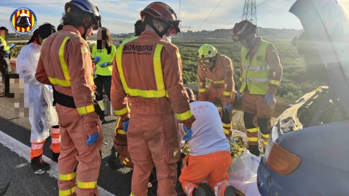 Muere un hombre y otro resulta herido al arrollarles dos camiones en Picassent (Valencia) - CONSORCIO BOMBEROS VALENCIA