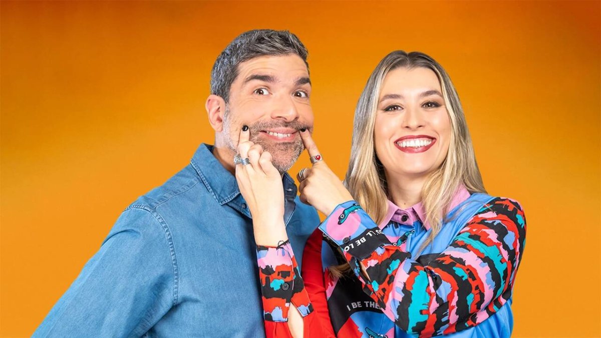 Nacho García y Eva Soriano, presentadores de 'Cuerpos especiales'.