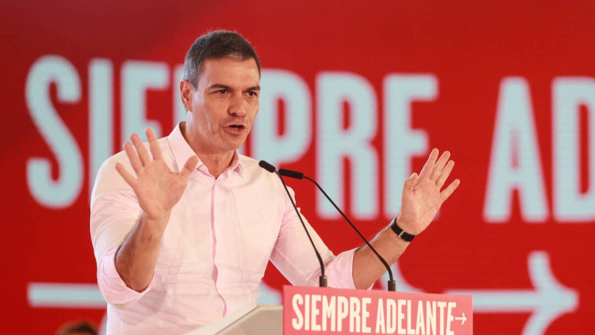 Sánchez omite al independentismo para no tensionar su 'candidatura' a la Moncloa