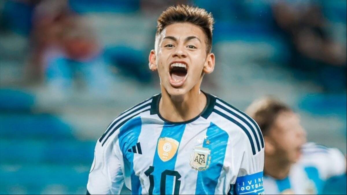 El nuevo fichaje del Manchester City, Claudio Echeverri.