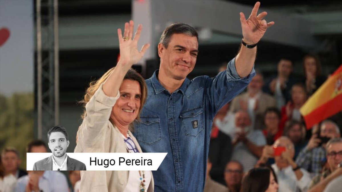 Pedro Sánchez junto a Teresa Ribera, la candidata del PSOE al 9J