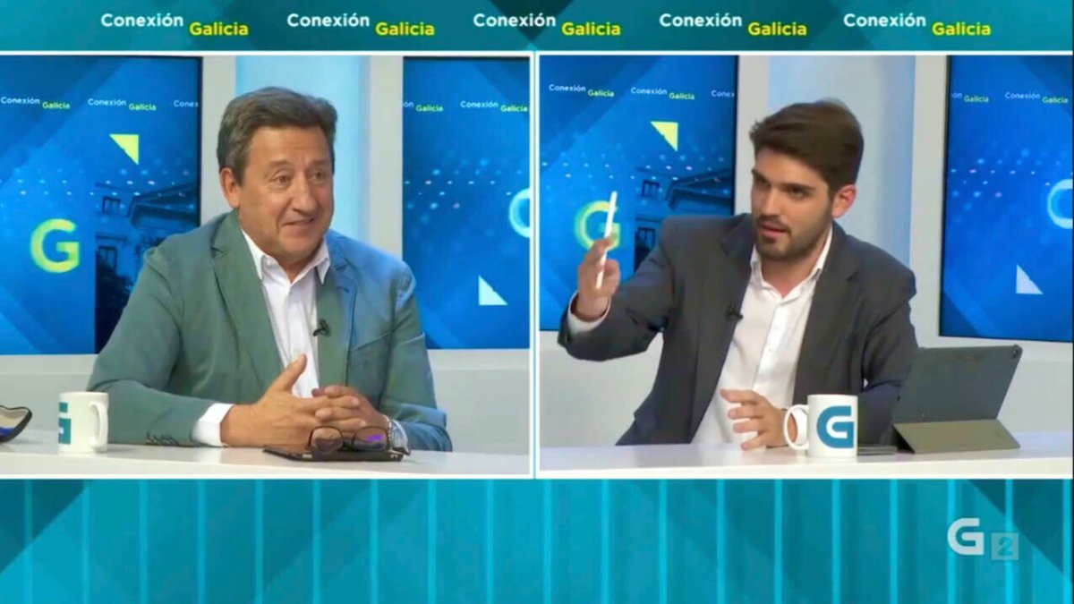 Los periodistas Javier Casqueiro y Hugo Pereira en el debate de 'Conexión Galicia' de la TVG