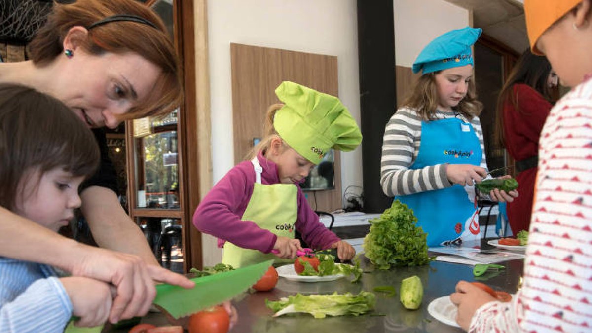 Más de 900 personas disfrutan de la enogastronomía en un festival en La Rioja