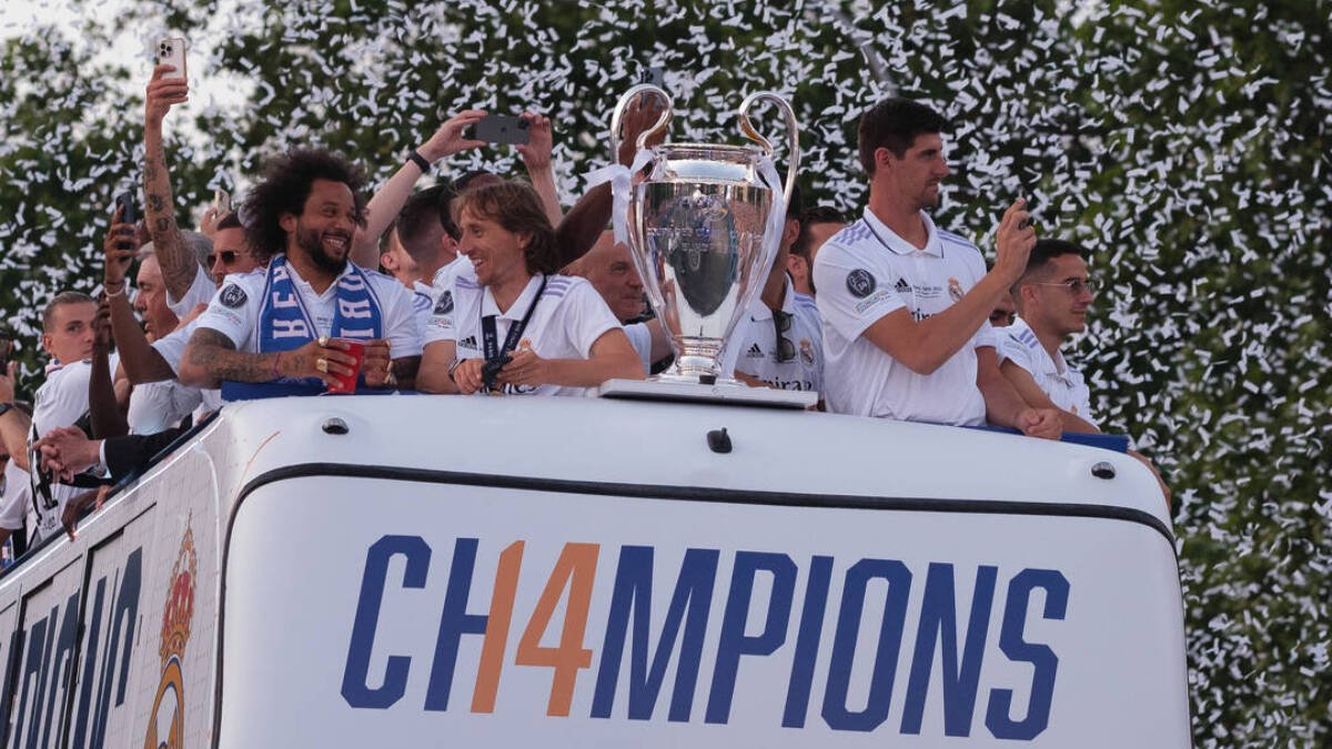 Algunos jugadores del Real Madrid, celebrando la Champions de 2022.