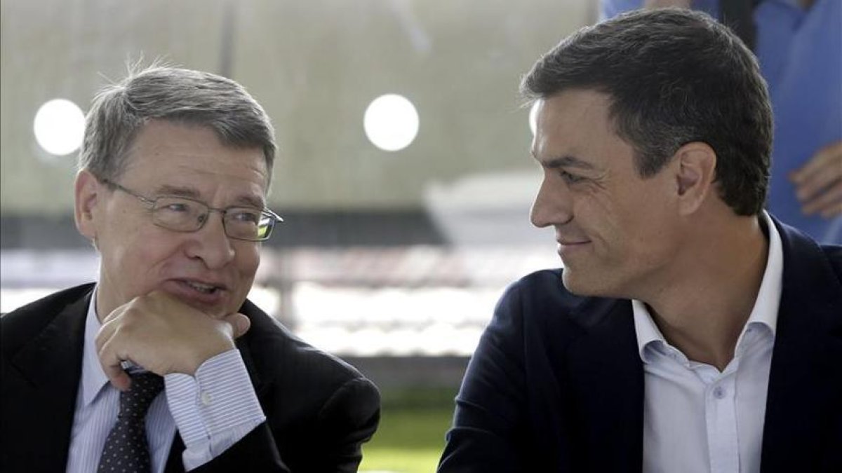 Rebelión en el PSOE: Jordi Sevilla acusa a Sánchez de convertir el partido en un club de fans